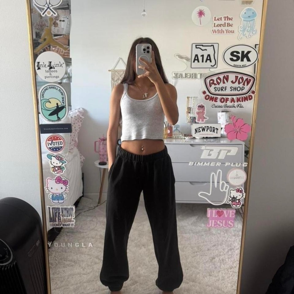 black brandy Melville Rosa sweatpants joggers - Picture 3 of 6
